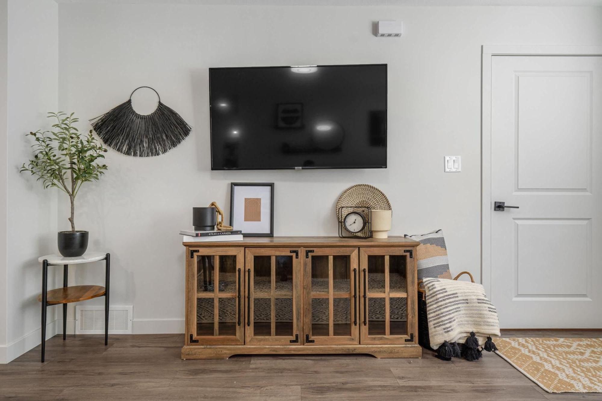 Villa Livingston Way I Sleep 6 I Netflix I Kitchen I Tv à Pincher Creek Extérieur photo